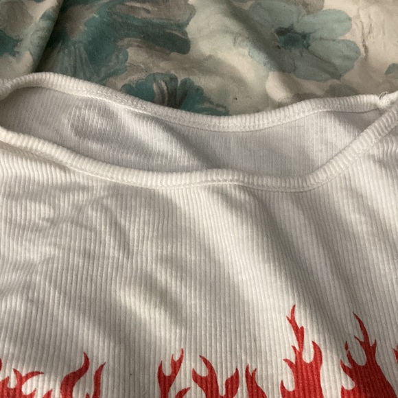 Fashion Nova Los Angeles tank❤️ - Picture 8 of 8